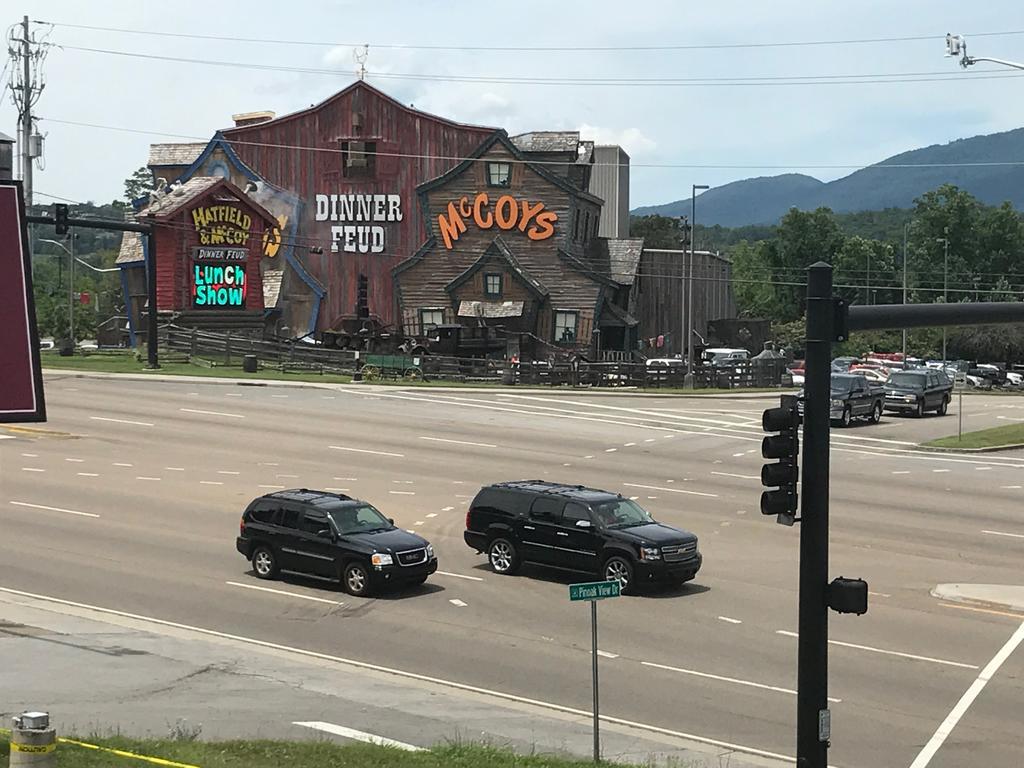 Smoky View Inn Pigeon Forge Bagian luar foto