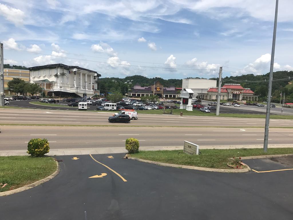 Smoky View Inn Pigeon Forge Bagian luar foto